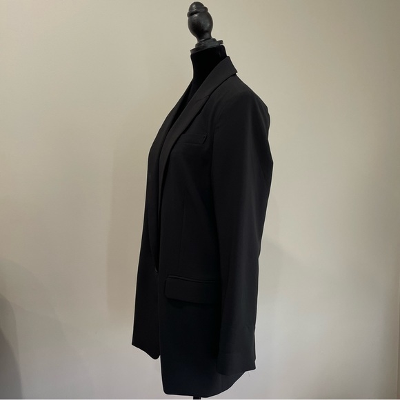 SOLD Dynamite Black Blazer - Picture 6 of 11